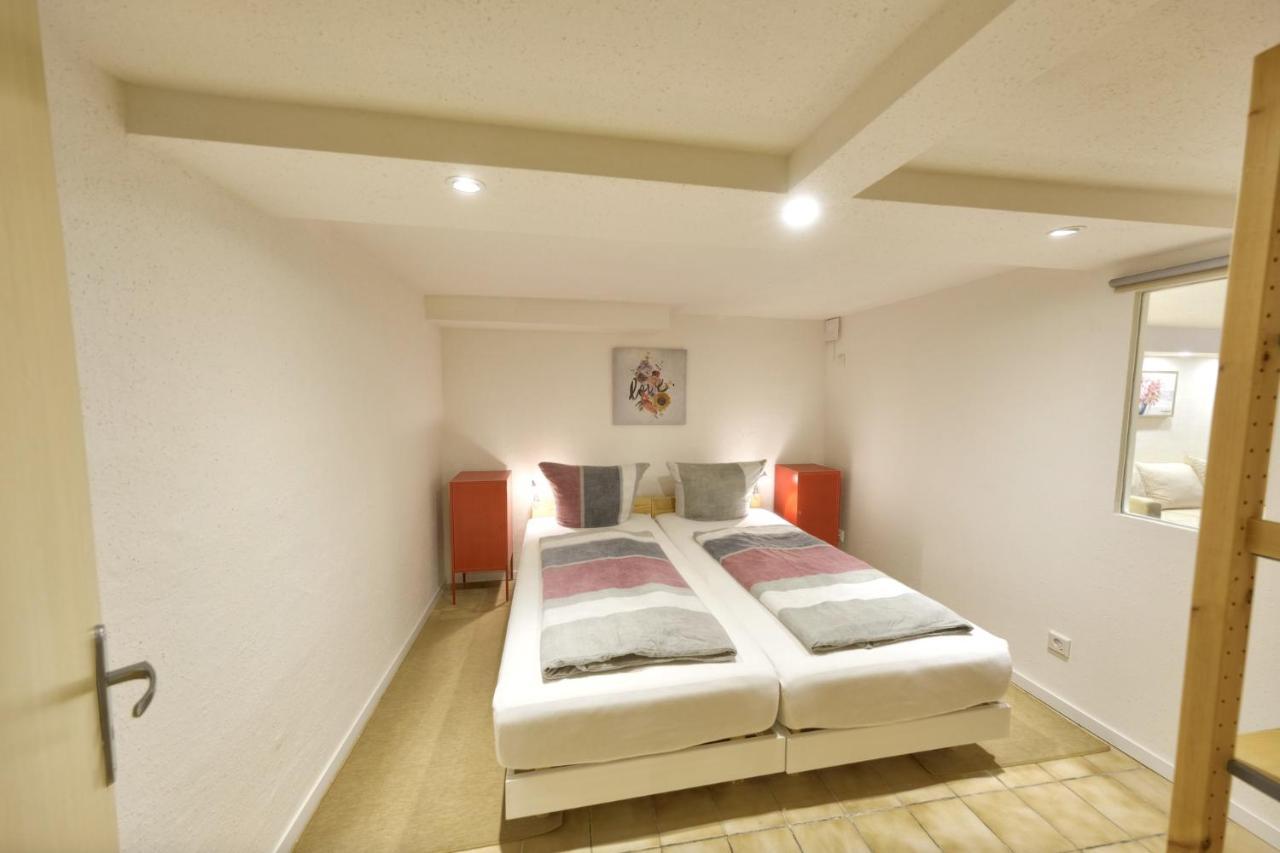 Großzügige und gemütliche 2 Zimmer Ferienwohnung nahe Alz und Chiemsee Tacherting Exterior foto